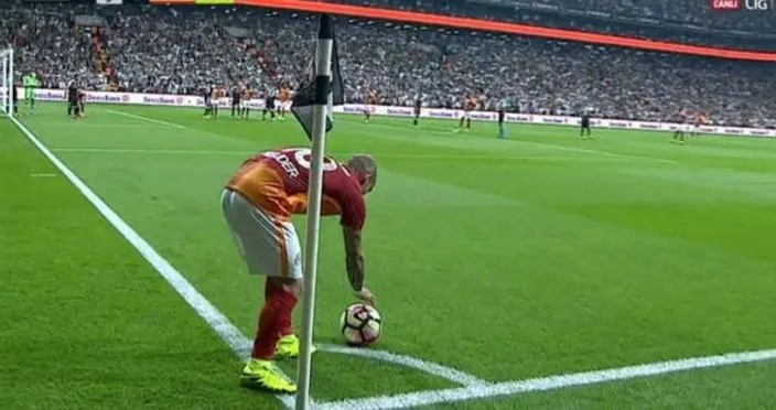 Galatasaray'ın golünden önce korner tartışması - Son Dakika Spor Haberleri